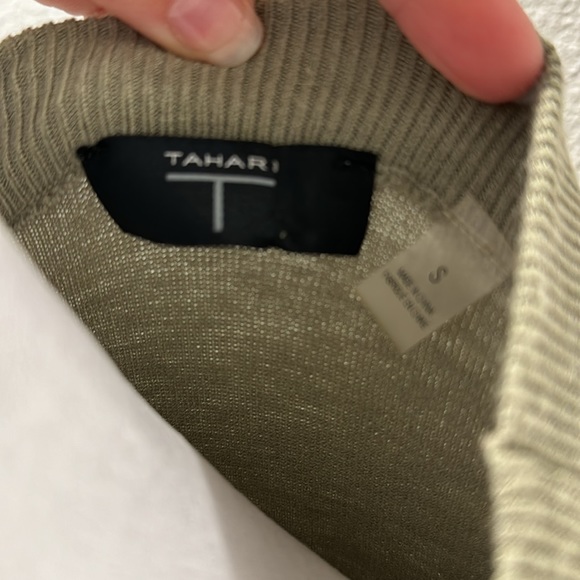 Tahari size small sage green sweater with puff sleeves - Picture 5 of 6